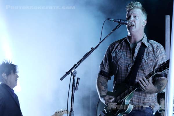 QUEENS OF THE STONE AGE - 2018-07-07 - BELFORT - Presqu'ile de Malsaucy - Grande Scene - Joshua Michael Homme III - Troy Dean Van Leeuwen